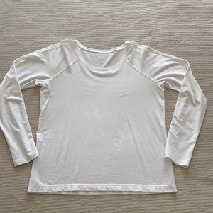 Lululemon long sleeve 🤍